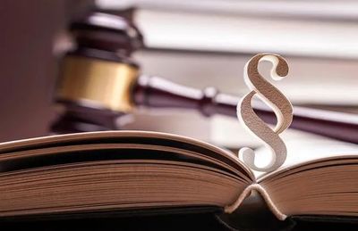 上海市律師服務(wù)收費(fèi)政府指導(dǎo)價(jià)標(biāo)準(zhǔn) 明晰收費(fèi)依據(jù)，保障法律服務(wù)透明化